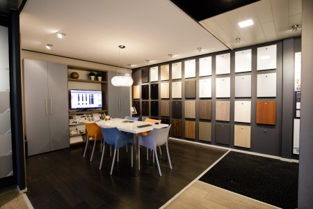 Showroom met luxe kasten