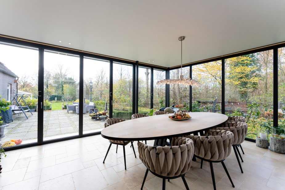 spanplafond eettafel